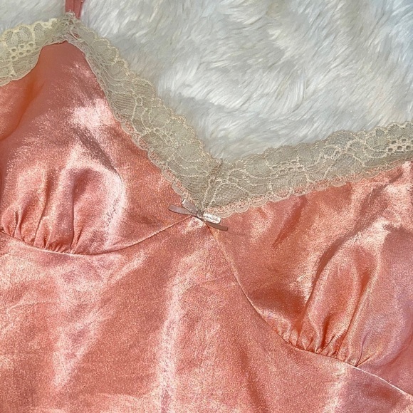 Victoria’s Secret Angels Satin Apricot Cami - Picture 4 of 5